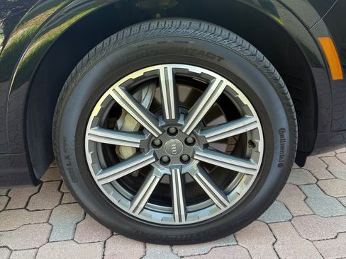 Used 2019 Audi Q7 3.0T Premium Plus w/ Premium Plus Package image 8