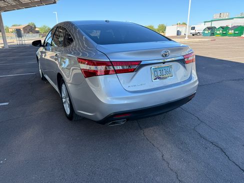 Used 2014 Toyota Avalon XLE Premium image 8