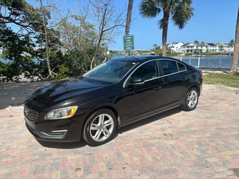Used 2015 Volvo S60 T5 Premier FWD image 1