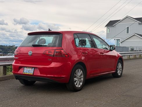Used 2016 Volkswagen Golf S FWD image 6