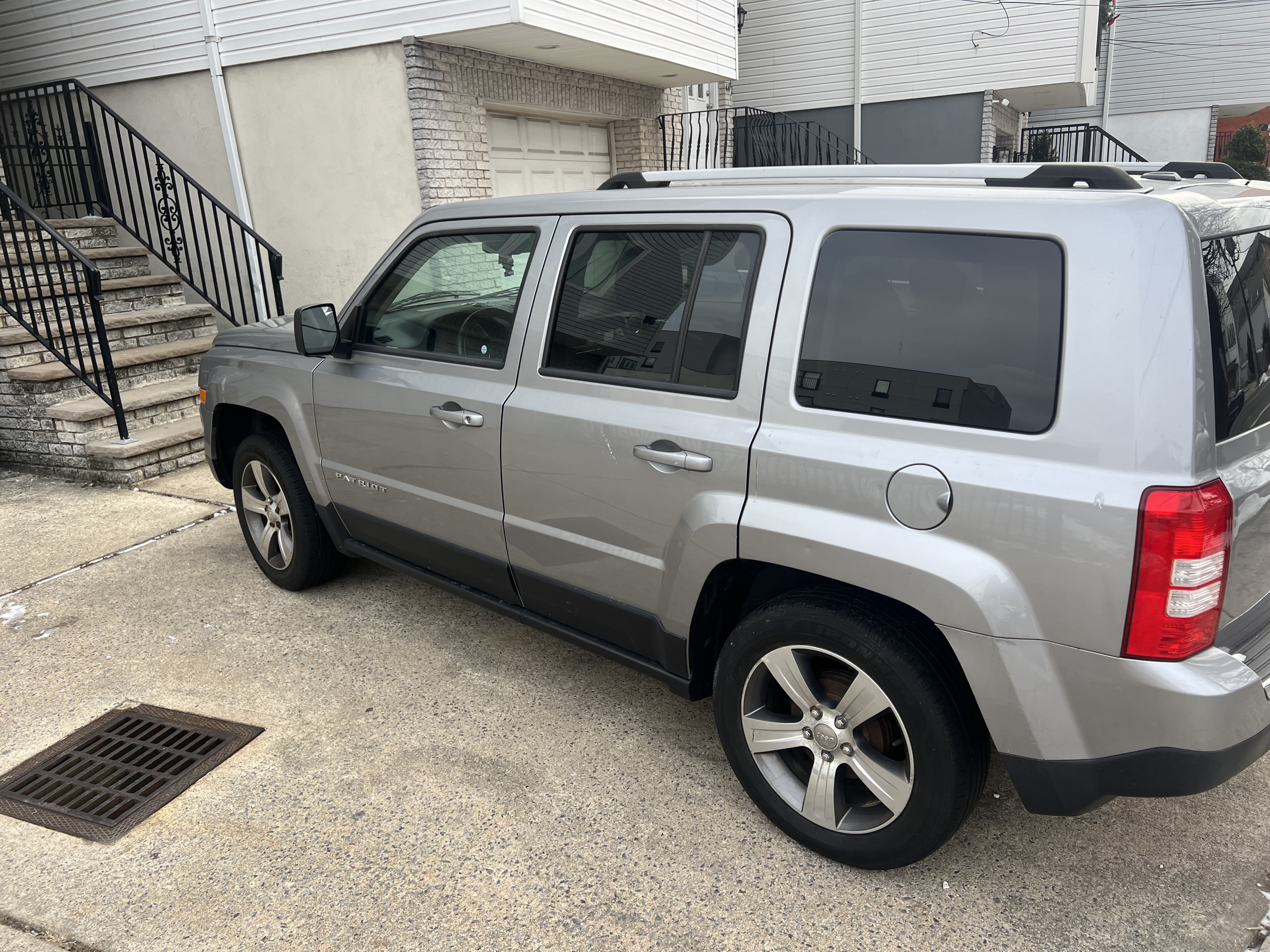 Used 2016 Jeep Patriot High Altitude FWD image 8