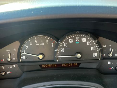 Used 2005 Cadillac XLR image 25