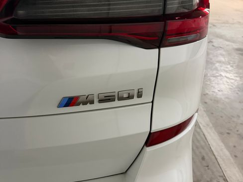 Used 2020 BMW X5 M50i w/ Executive Package image 5