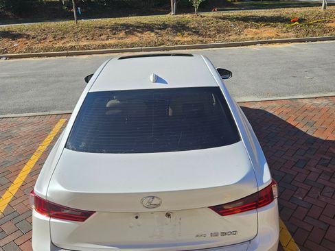 Used 2016 Lexus IS 300 AWD image 6