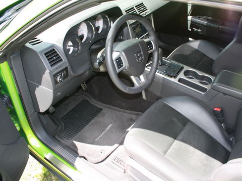 Used 2011 Dodge Challenger SRT8 w/ Green w/Envy Group image 10