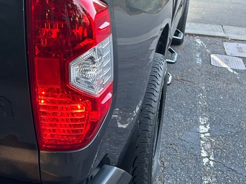 Used 2015 Toyota Tundra SR5 w/ TRD Off Road Package image 9