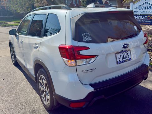 Used 2019 Subaru Forester Premium w/ All-Weather Package AWD/4WD image 20