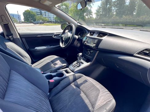 Used 2018 Nissan Sentra SV FWD image 11