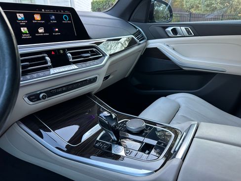 Used 2021 BMW X5 xDrive40i w/ Premium Package 2 image 13