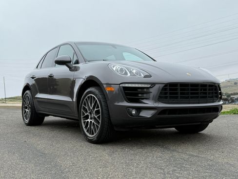 Used 2016 Porsche Macan S image 1