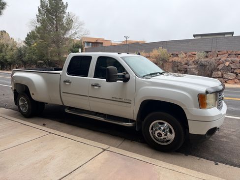 Used 2011 GMC Sierra 3500 Denali image 1