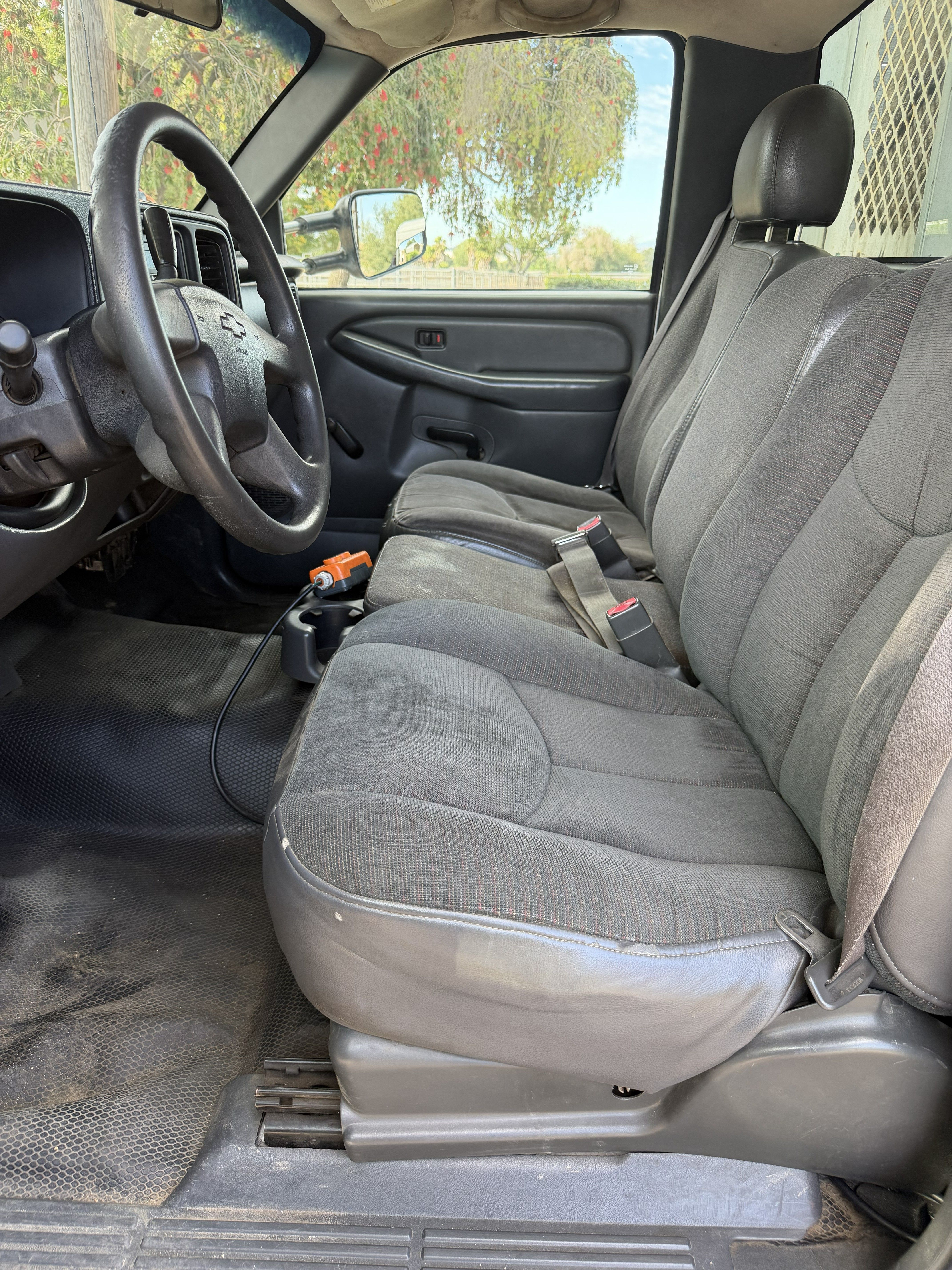 Used 2006 Chevrolet Silverado 3500 2WD Regular Cab image 5