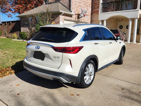 Used 2019 INFINITI QX50 Essential w/ Premium Audio Package image 13