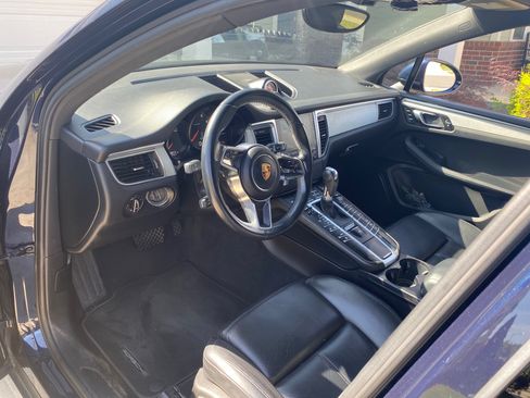 Used 2017 Porsche Macan AWD/4WD image 12