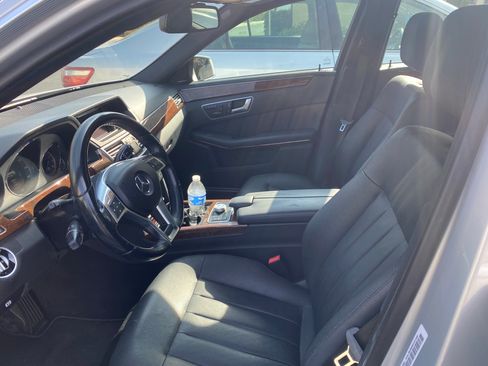 Used 2012 Mercedes-Benz E 550 4MATIC Sedan image 13