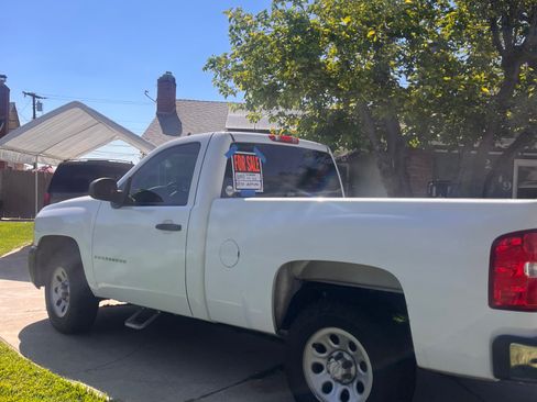 Used 2008 Chevrolet Silverado 1500 W/T RWD image 2