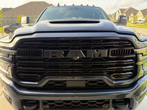 Used 2026 RAM 3500 Laramie AWD/4WD image 5