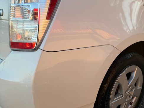 Used 2010 Toyota Prius Three image 9