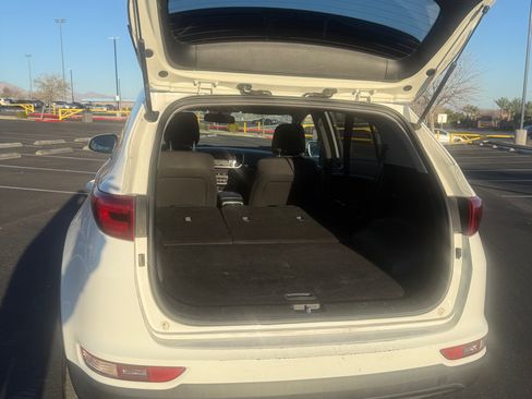 Used 2017 Kia Sportage LX image 15