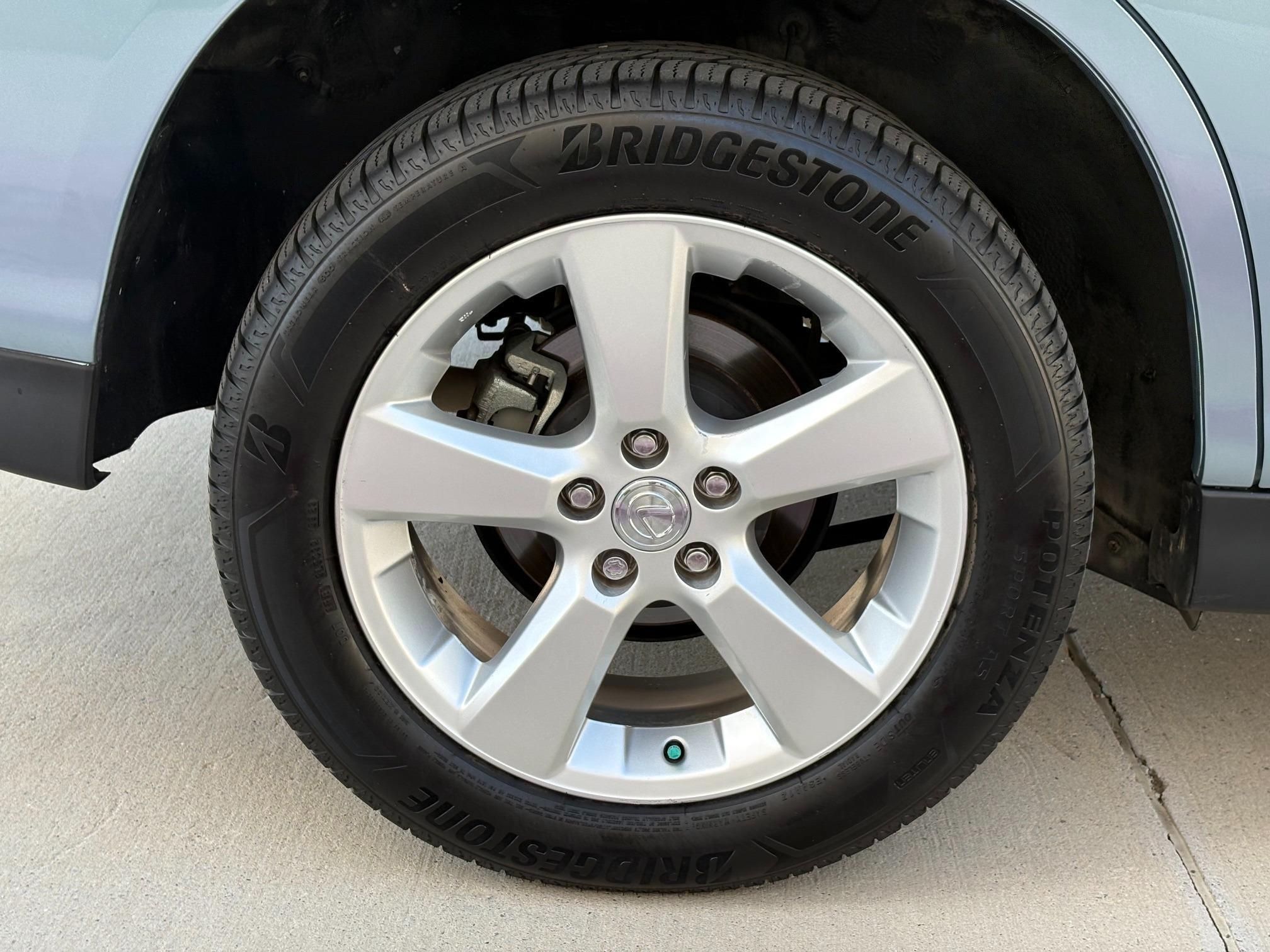 Used 2006 Lexus RX 330 FWD image 12