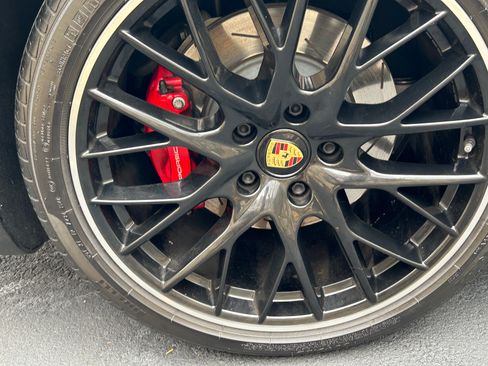 Used 2022 Porsche Panamera 4S w/ Premium Package image 10