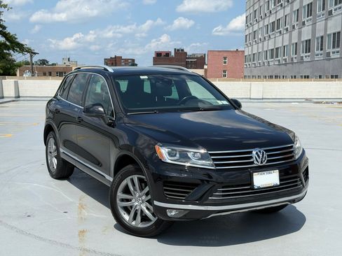 Used 2017 Volkswagen Touareg Wolfsburg Edition AWD/4WD image 1