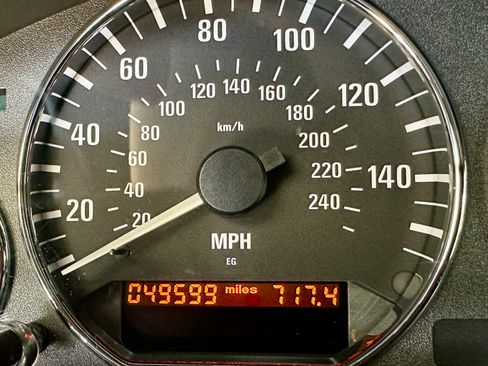 Used 2000 BMW Z3 2.5i image 19