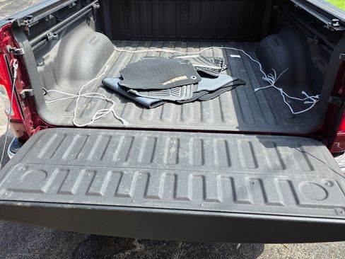 Used 2019 RAM 1500 Big Horn AWD/4WD image 32