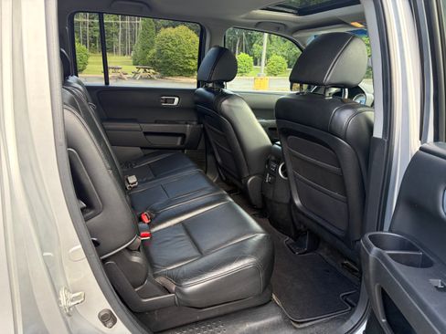Used 2011 Honda Pilot EX-L image 16
