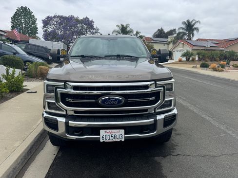 Used 2022 Ford F250 Lariat w/ Tremor Off-Road Package AWD/4WD image 4