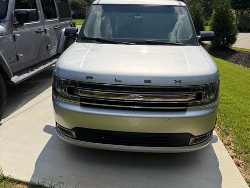 Used 2018 Ford Flex SEL w/ Equipment Group 202A FWD image 2