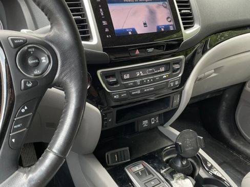 Used 2020 Honda Ridgeline RTL-E image 12