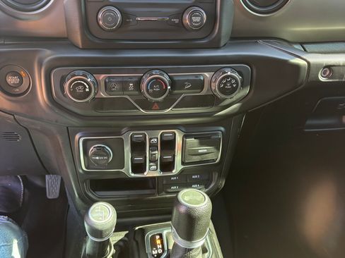 Used 2020 Jeep Wrangler Unlimited Sport S image 6