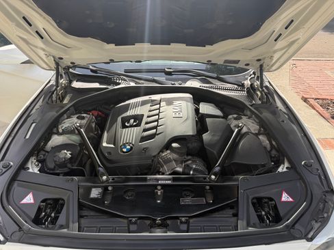 Used 2011 BMW 528i Sedan RWD image 11
