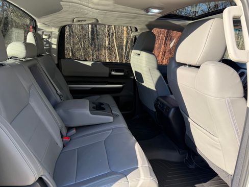 Used 2014 Toyota Tundra Limited image 8