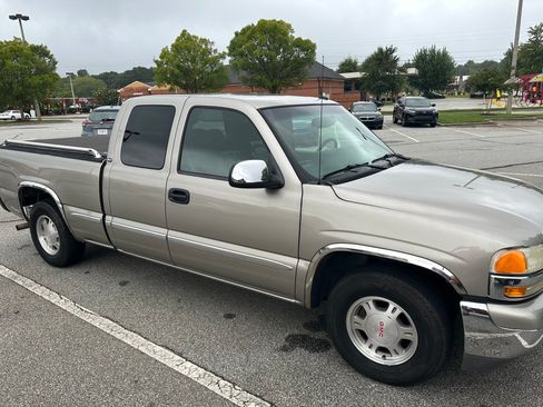 Used 2002 GMC Sierra 1500 2WD Extended Cab w/ SLT Marketing Option Pkg image 2