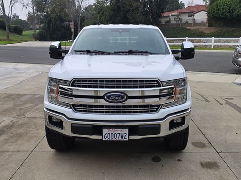 Used 2019 Ford F150 Lariat image 2