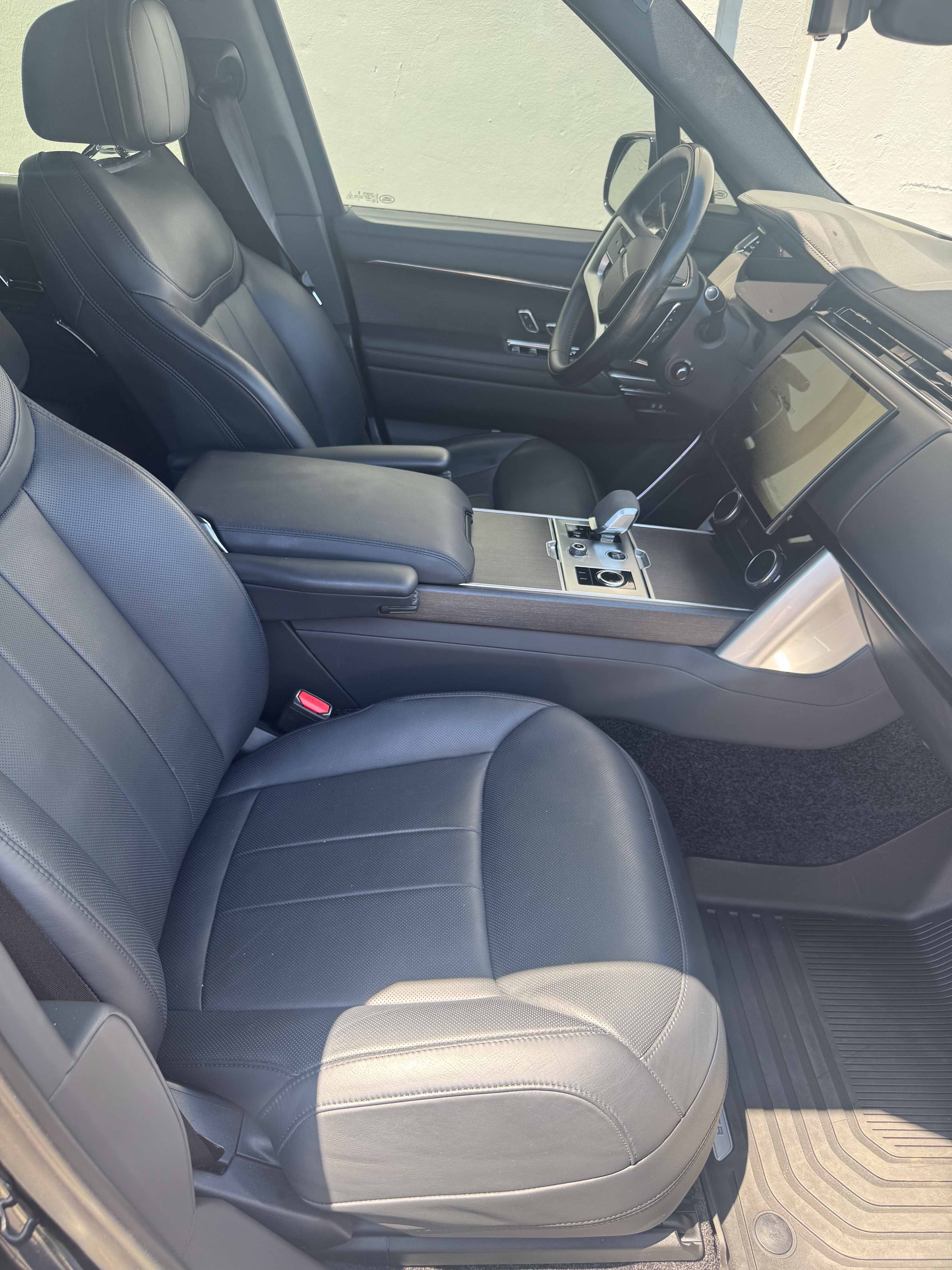Used 2023 Land Rover Range Rover SE AWD/4WD image 15