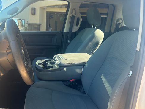 Used 2017 RAM 1500 Express image 10