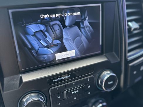 Used 2021 Ford F250 Lariat w/ Tremor Off-Road Package AWD/4WD image 18
