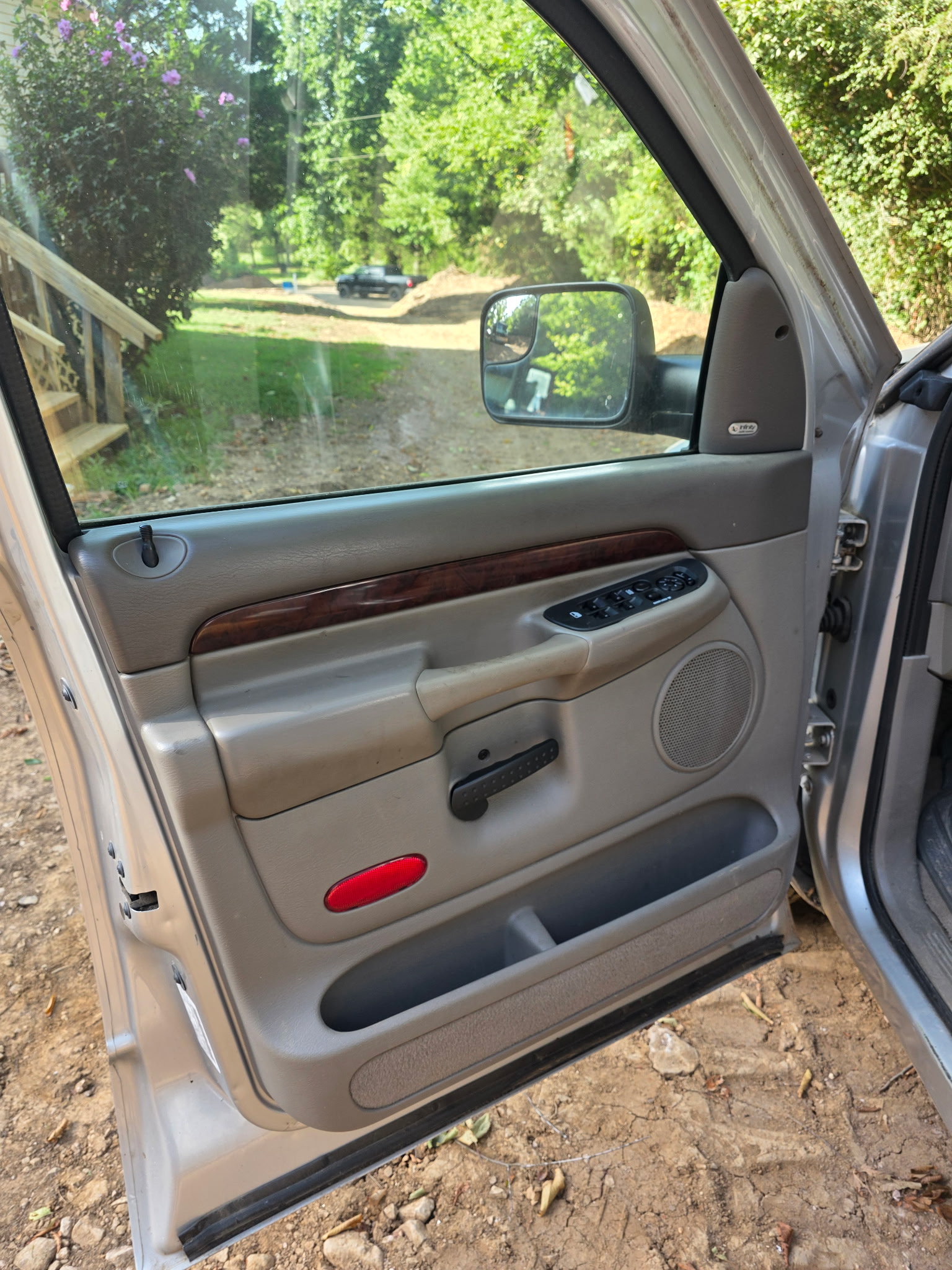 Used 2003 Dodge Ram 3500 Truck 2WD Quad Cab DRW image 4