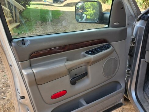 Used 2003 Dodge Ram 3500 Truck 2WD Quad Cab DRW image 4