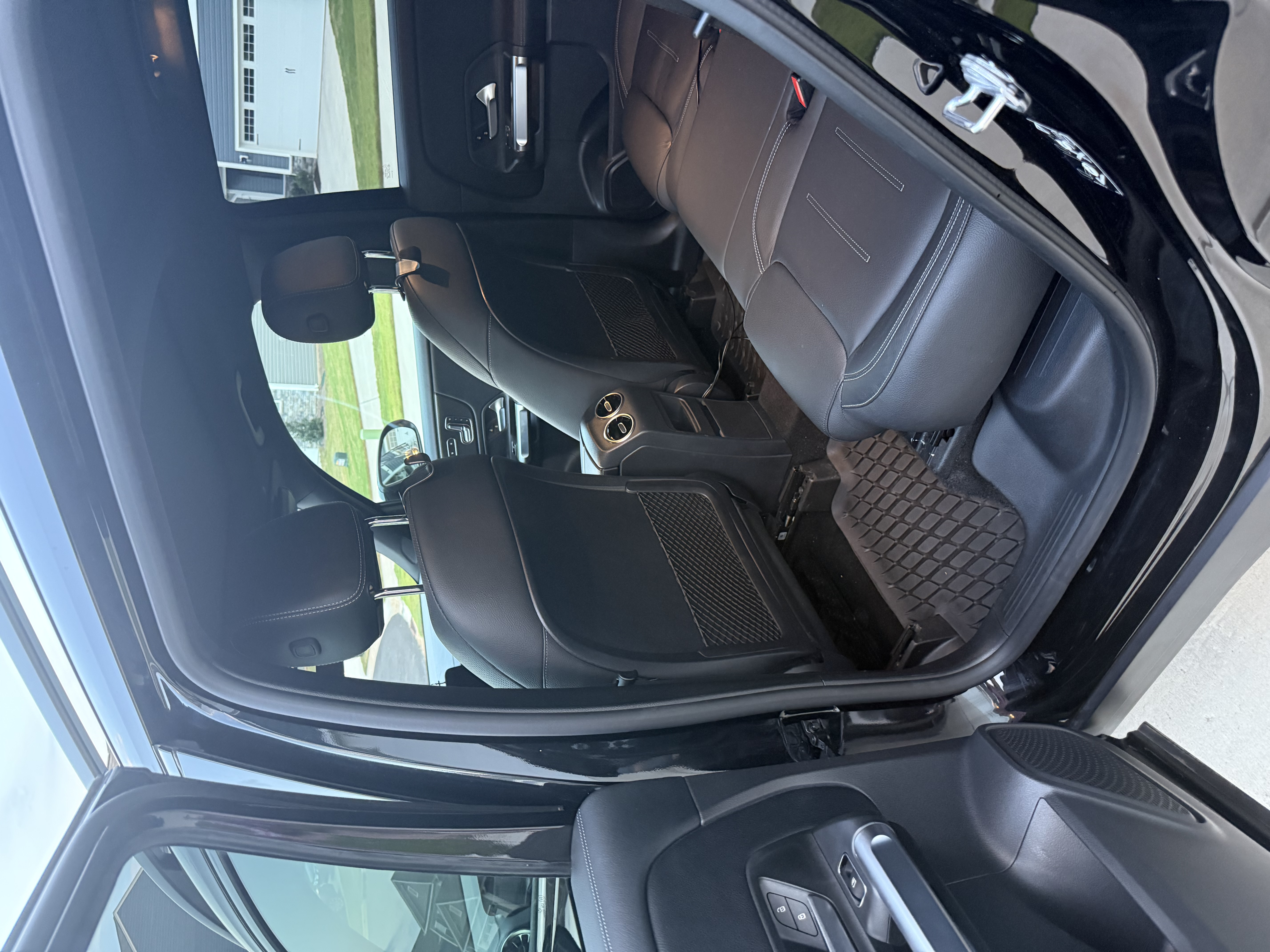 Used 2023 Mercedes-Benz GLB 250 4MATIC image 10