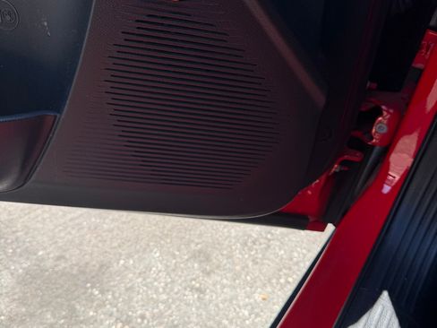 Used 2015 Dodge Challenger SXT Plus RWD image 9