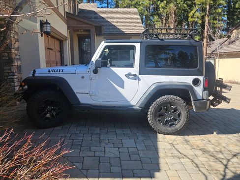 Used 2014 Jeep Wrangler Sport w/ Power Convenience Group image 2