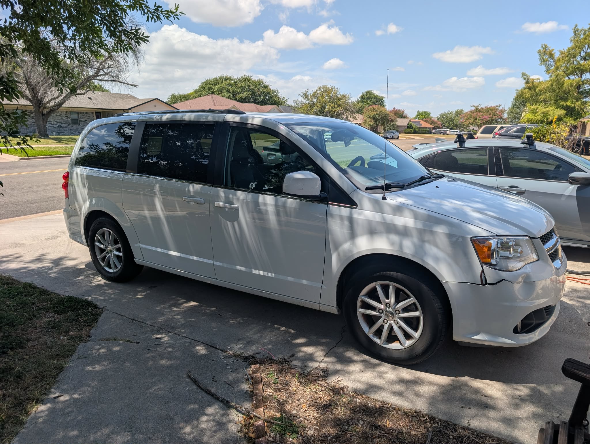 Used 2018 Dodge Grand Caravan SXT FWD image 6