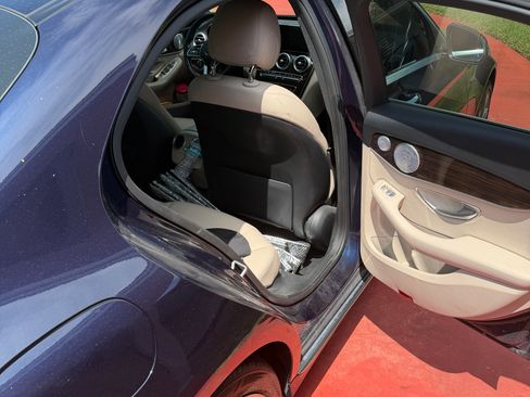 Used 2019 Mercedes-Benz C 300 4MATIC Sedan image 8