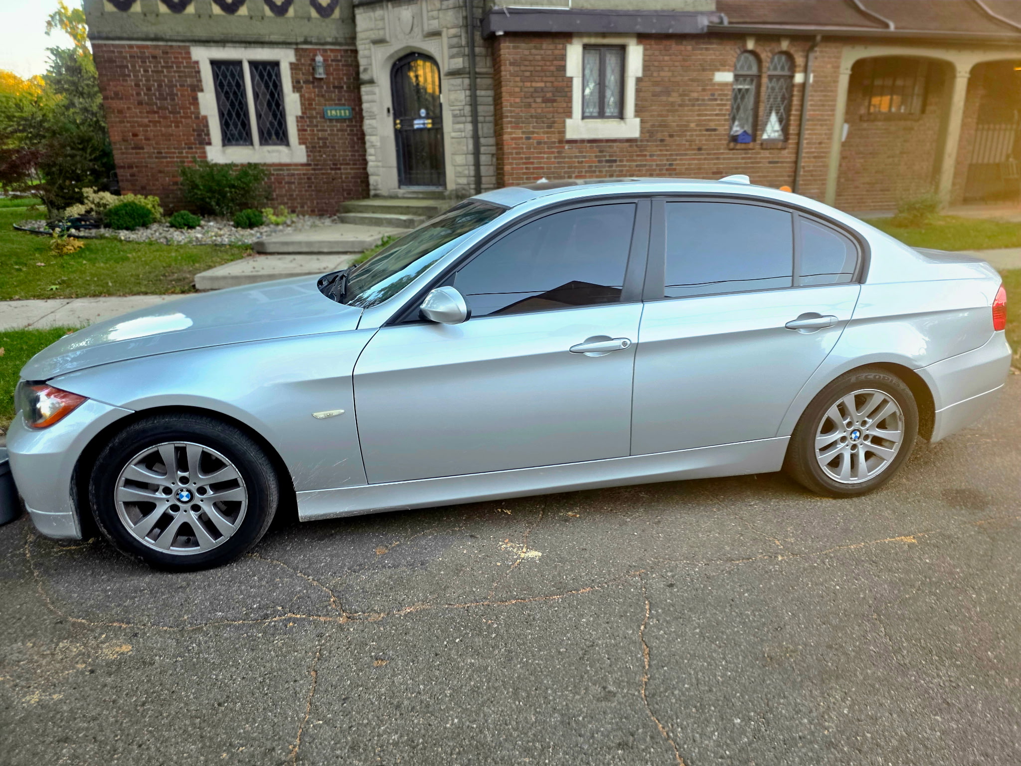 Used 2006 BMW 325i Sedan RWD image 5