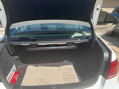 Used 2016 Mercedes-Benz E 350 Sedan image 13