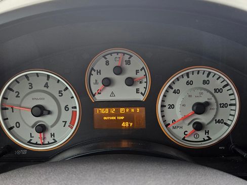 Used 2012 Nissan Titan SV w/ Sport Appearance Pkg image 9